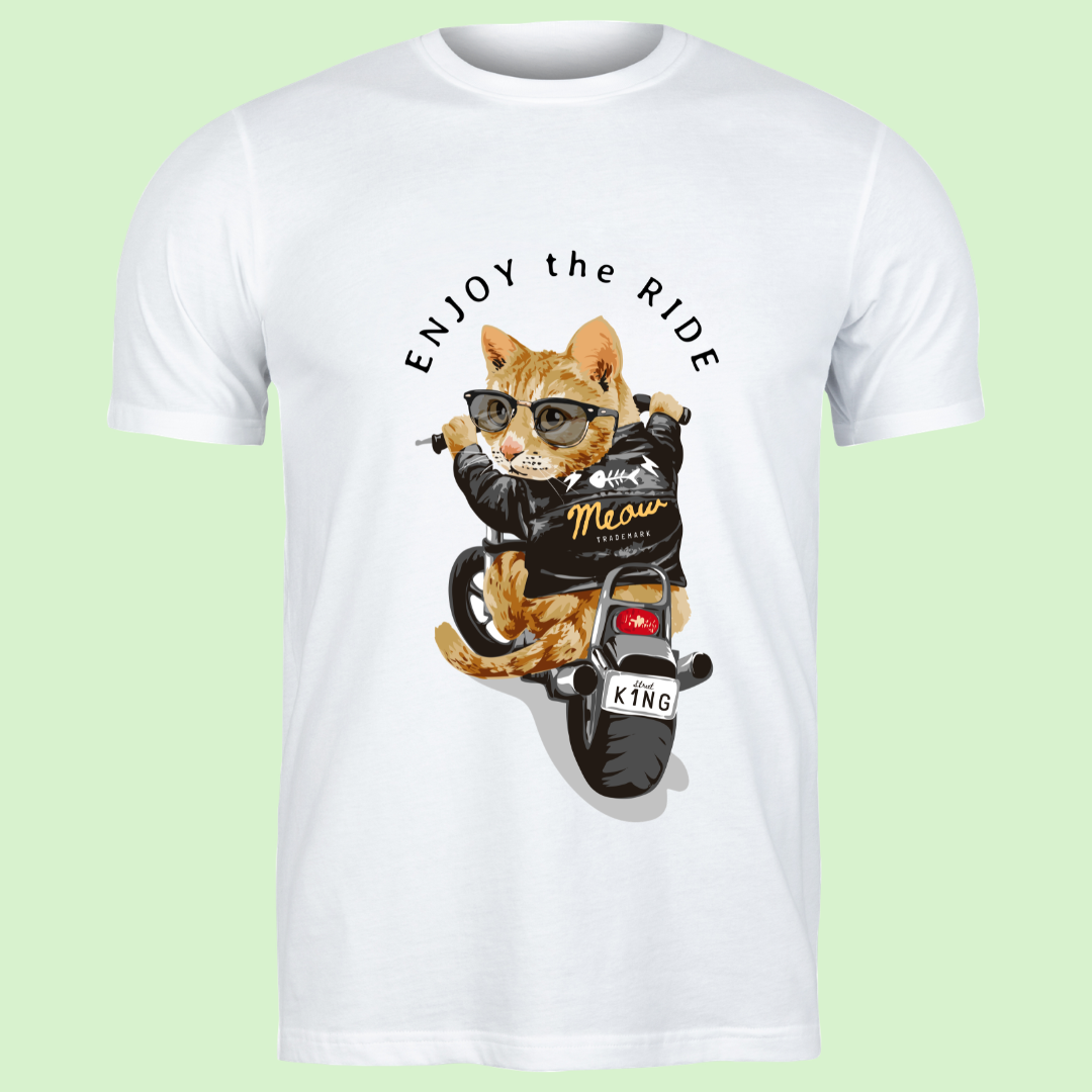 Enjoy the Ride – Stoere Kat op Motor T-shirt