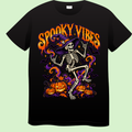 Spooky Vibes – Dansend Skelet Halloween T-shirt