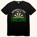 Happiness Is A Tight Threesome – Grappig Darts T-shirt