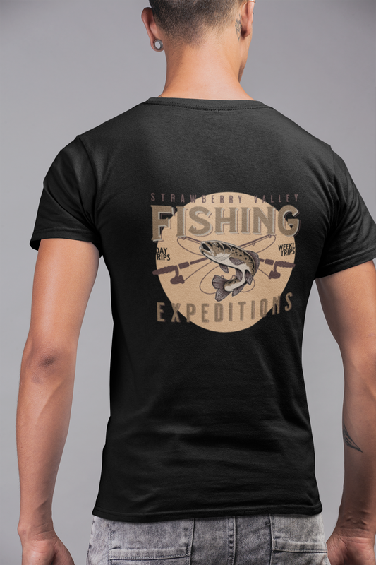 Kadookuz & So T-shirt “Fishing Expeditions” – Zwart – Vintage Vissen Shirt – Unisex